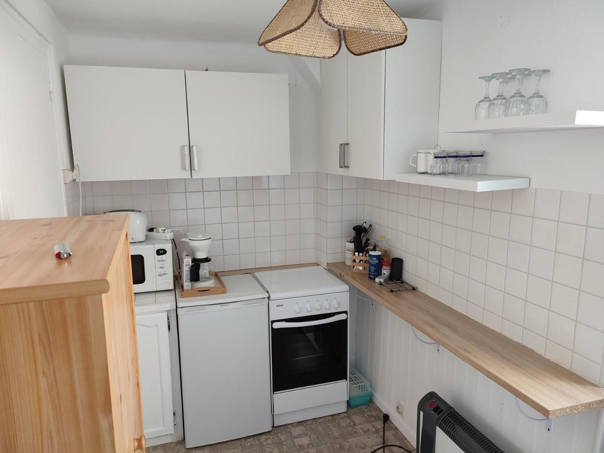 Apartment Location 100 M De La *